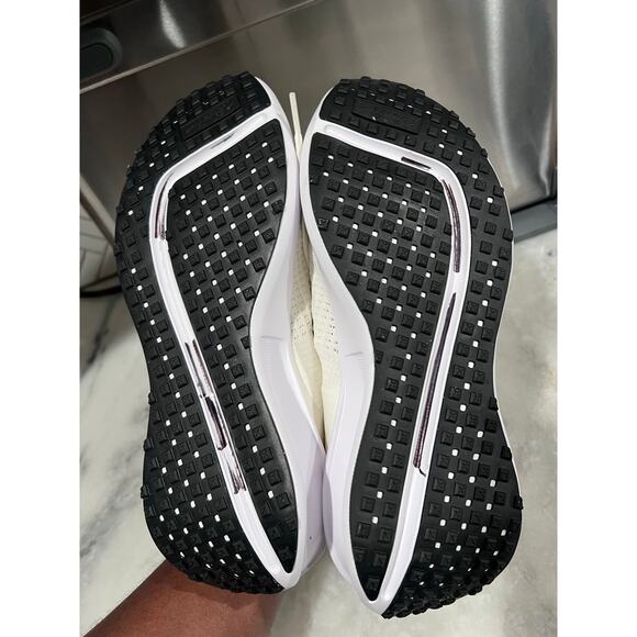 Nike Waffle One SE Crater Next Nature White Black Men’s Size 10 FD2291-100 main image 11
